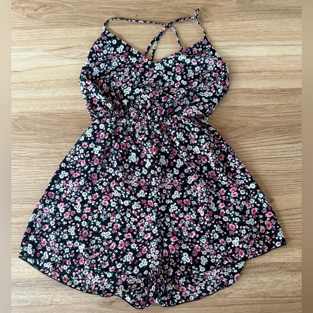 I Joah Black Floral Print Romper Small
